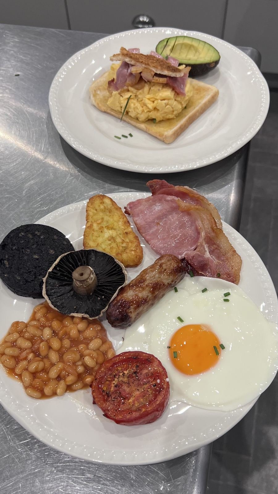 Full Welsh breakfast with eggs, bacon, sausage and black pudding